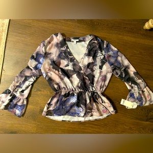 Medium dress top